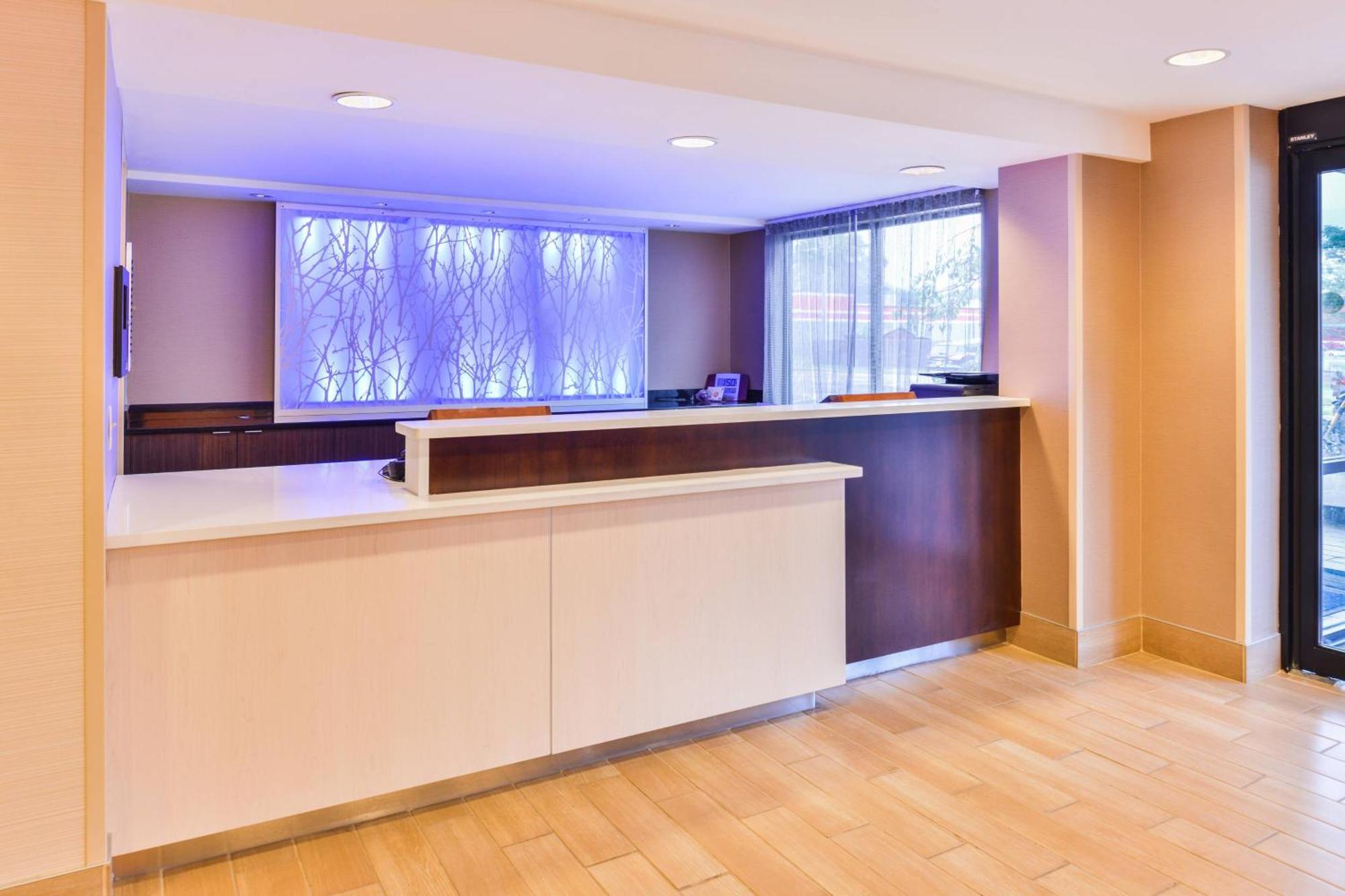 Fairfield Riverside Hotel Corning